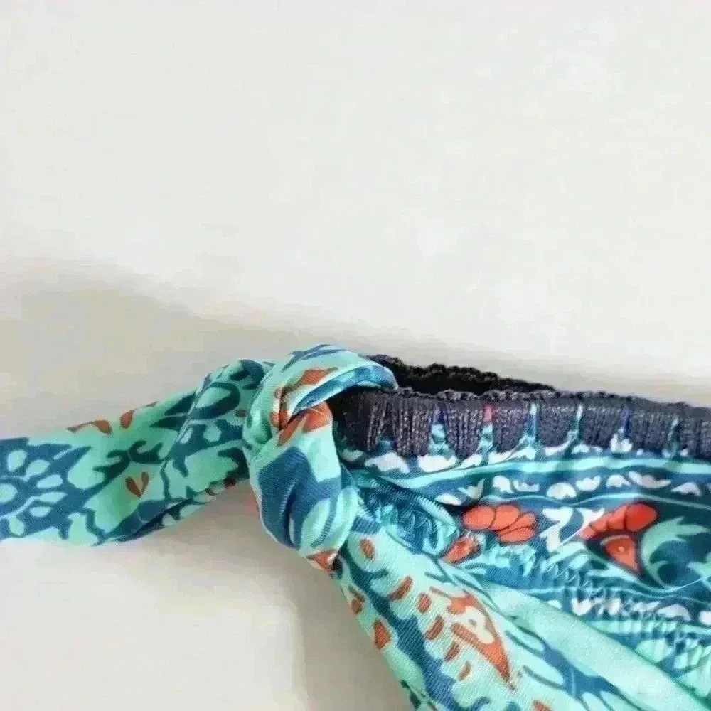 Nwt Top-side Beachside Bohemian Bikini bottom - Picture 4 of 7